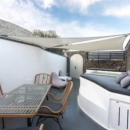Sun Naam Home Santorini With Heated Jacuzzi Karterados  Zewnętrze zdjęcie