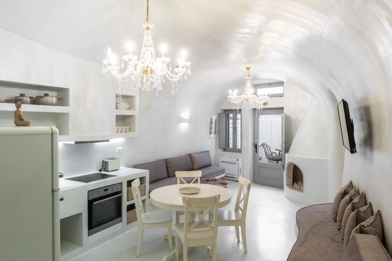 Sun Naam Home Santorini With Heated Jacuzzi Karterados  Zewnętrze zdjęcie